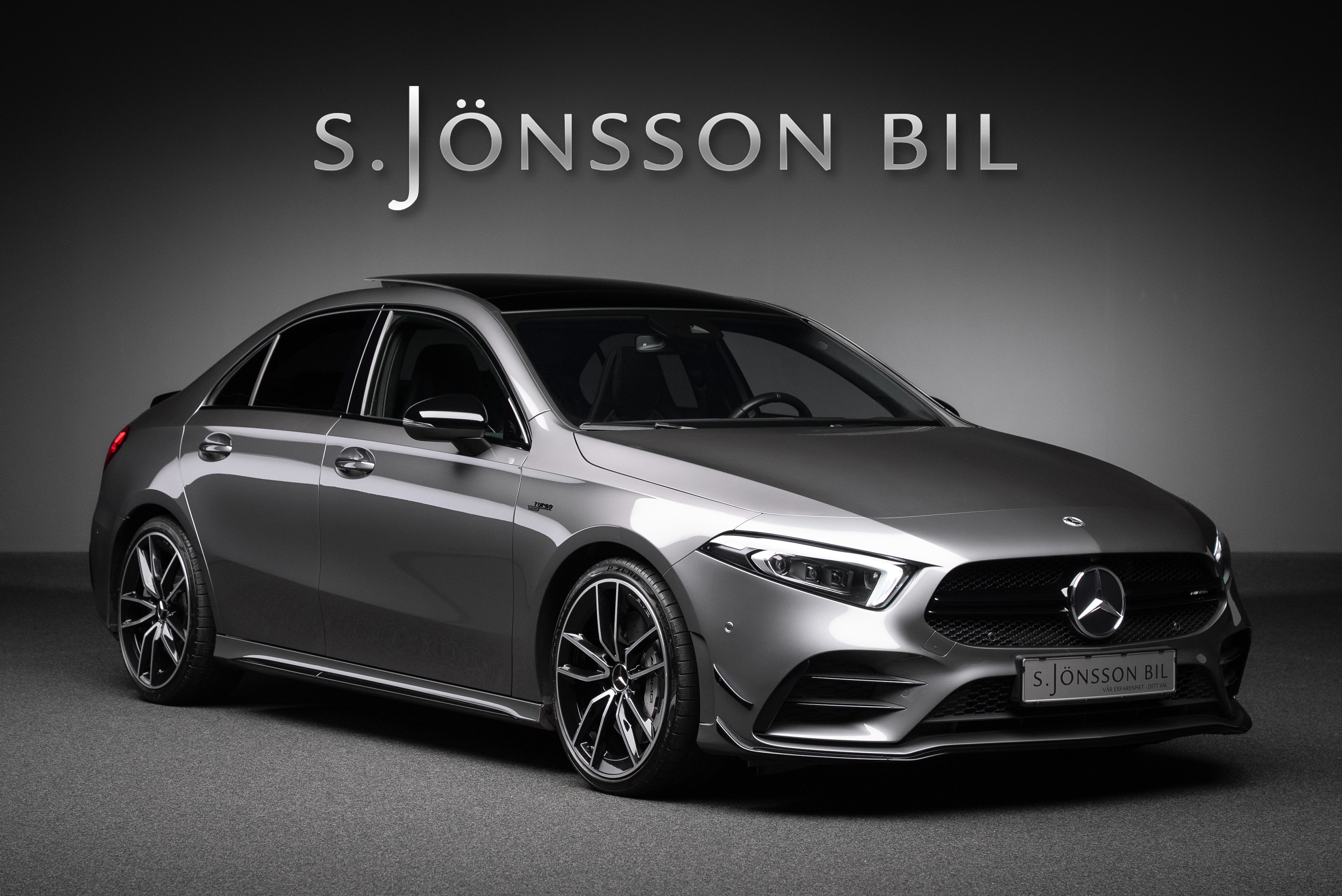 Mercedes-AMG A 35 4MATIC Sedan till försälning