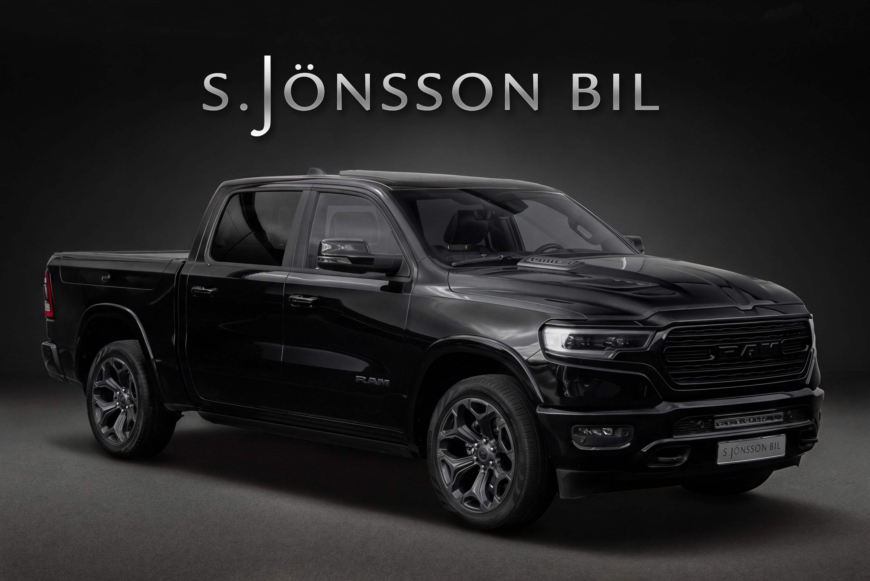 Dodge RAM 1500 4X4 CREW CAB LIMITED NIGHT EDITION