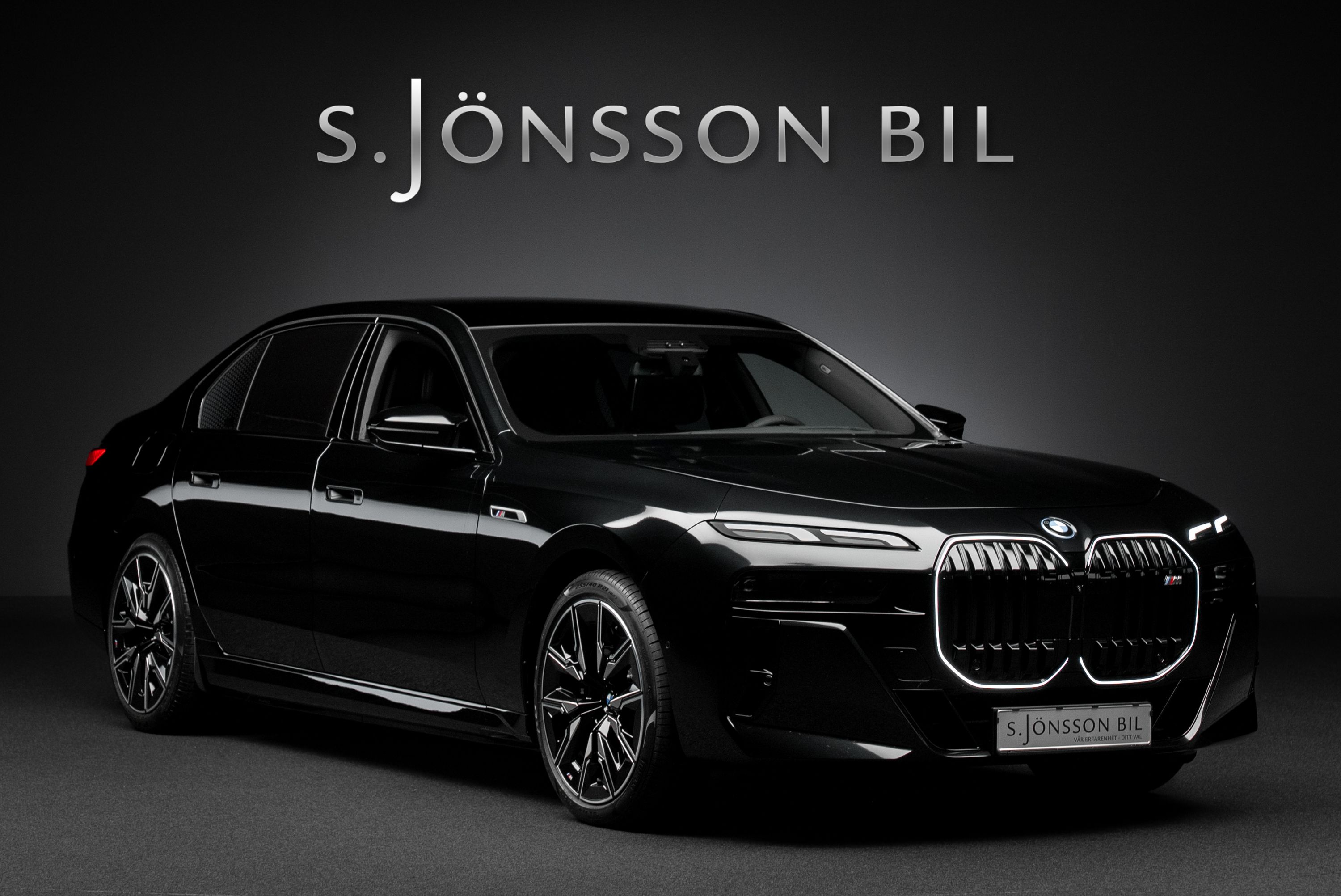 BMW M760e xDrive till försälning